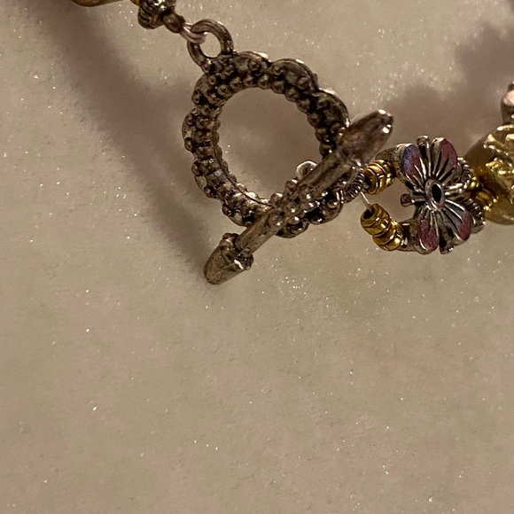 Vintage Womens Gold And Silver Overlay Metal Floral Necklace - Picture 4 of 4